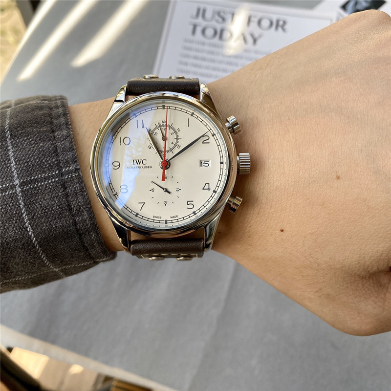 Swiss Replica IWC | IC52