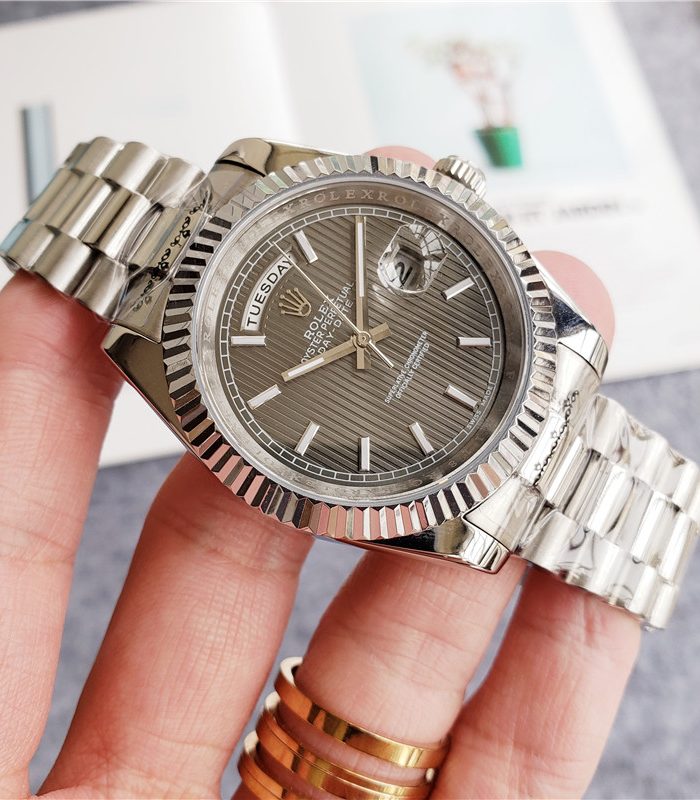 Swiss Replica Rolex Tuesday | RLX 211
